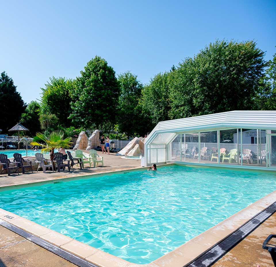 Camping Piscine Couverte